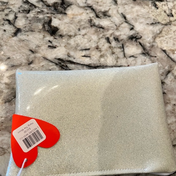 Julie Mollo Brand New bag. Shinny Zippered Pouch! - Picture 2 of 3